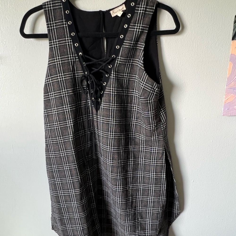 Hem and thread black corset front dress